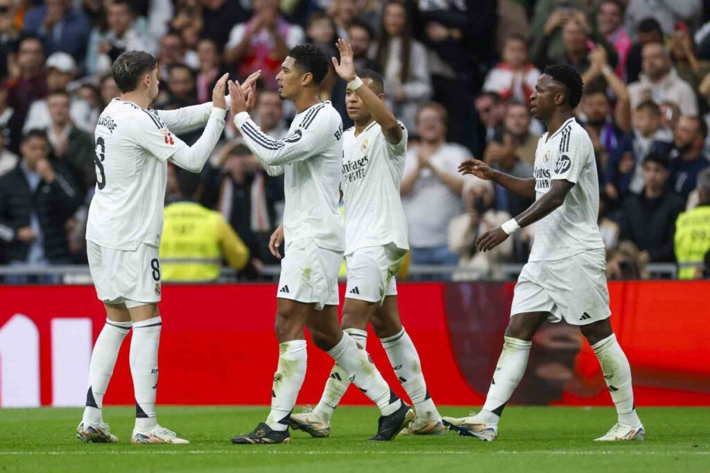 Vinicius scored a hat-trick, Real Madrid remembered victory.